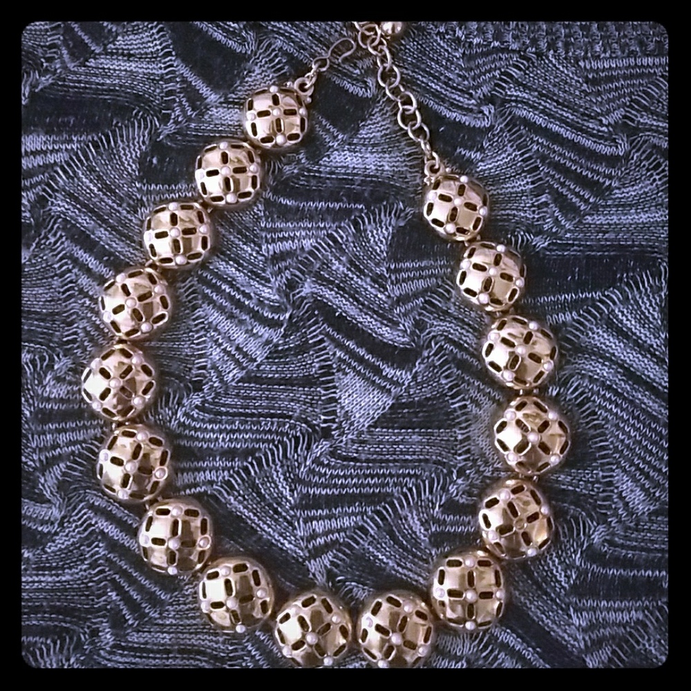 Vintage Monet gold tone necklace